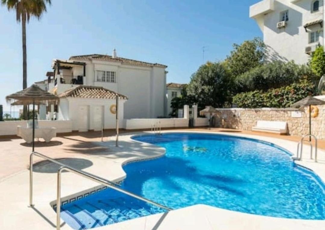 Apartamento Cerca Del Mar Con Piscina Y Parking. Benalmádena Exterior foto